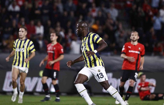 Uefa Avrupa Ligi: Rennes: 2 - Fenerbahçe: 2 (Maç Sonucu)