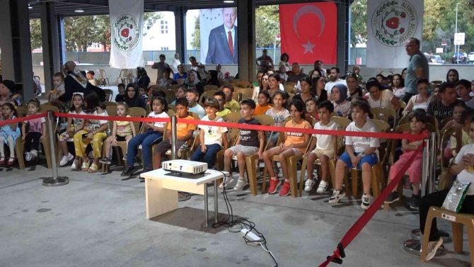 Yalova’da 2. Evrensel Çocuk Film Festivali Düzenlendi