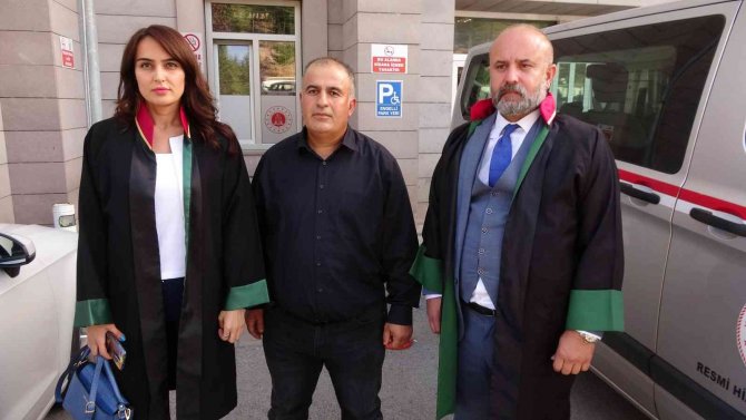 Cinayet Zanlısı Babaya Müebbet, Oğluna Da 25 Yıl Hapis Cezası Verildi