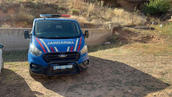 Afyonkarahisar’da Şüpheli Ölüm: Eve Giren Ekipler Şahsın Cansız Bedeniyle Karşılaştı