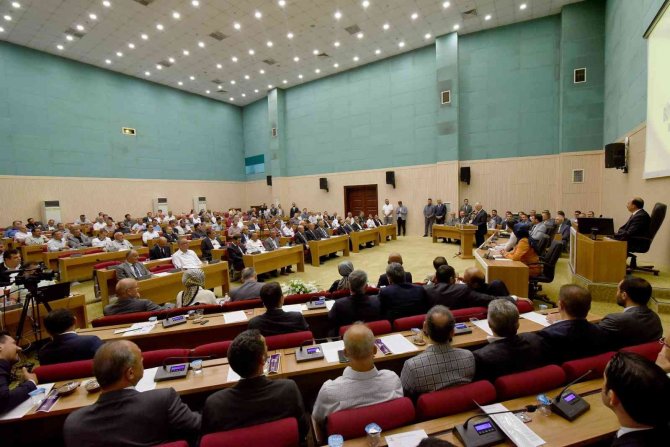 Binali Yıldırım Konya Büyükşehir Belediye Meclisi Toplantısına Katıldı