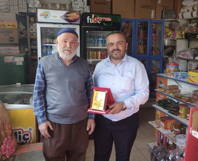 Taşova’da Esnafa Ahilik Haftası Plaketi