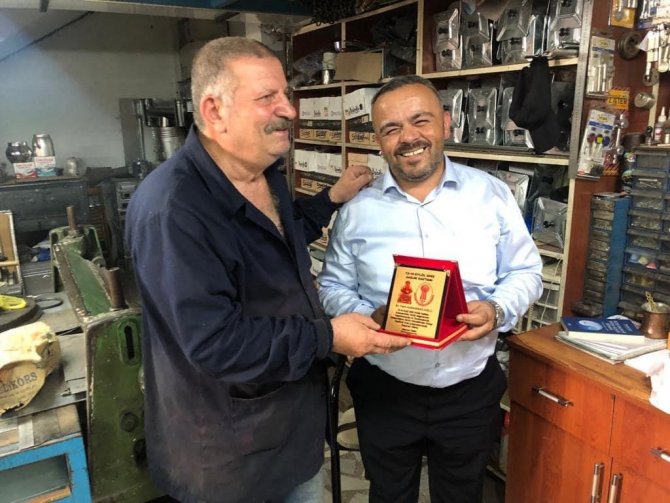 Taşova’da Esnafa Ahilik Haftası Plaketi