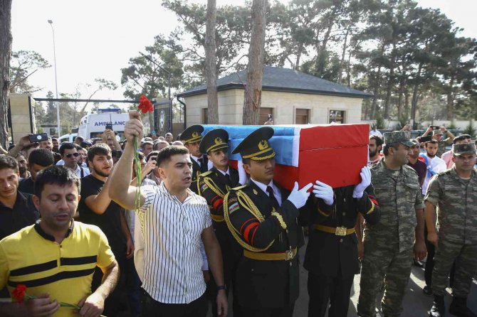 Azerbaycan’da Şehit Asker Sayısı 79’a Yükseldi