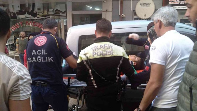 Bisiklet Kazasında Yaralanan Minik Çocuk ’Hastanede İğne Yok Değil Mi’ Sözlerine 112 Çalışanları ’Yok’ Diye Cevap Verdi