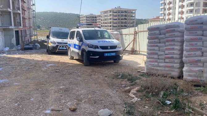 Bursa’da 5. Kattan Düşen İşçi Hayatını Kaybetti