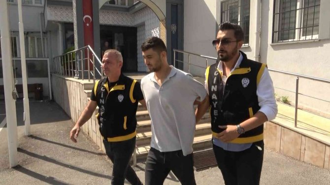 Yüzlerce Kişinin Gözü Önünde Yaşanan Olayın Sebebi Dehşete Düşürdü