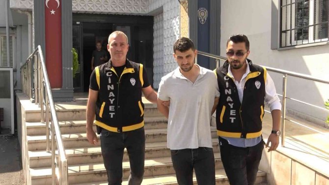 Yüzlerce Kişinin Gözü Önünde Yaşanan Olayın Sebebi Dehşete Düşürdü