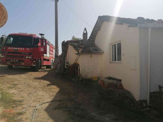 Çanakkale’de Çıkan Yangında Bir Kişi Hayatını Kaybetti