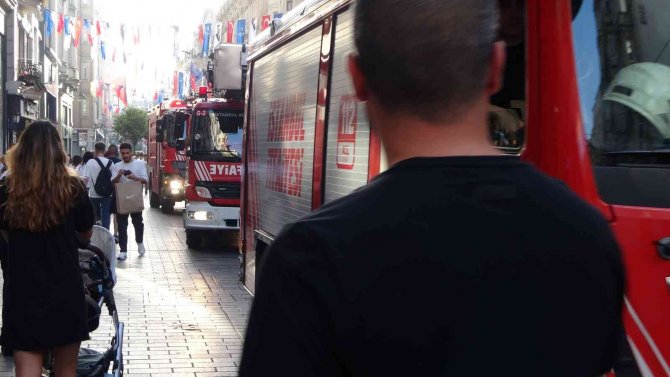 Taksim’de Otelde Yangın