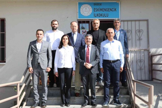 Köy Okulunda Yapılan Çalışmalar İncelendi