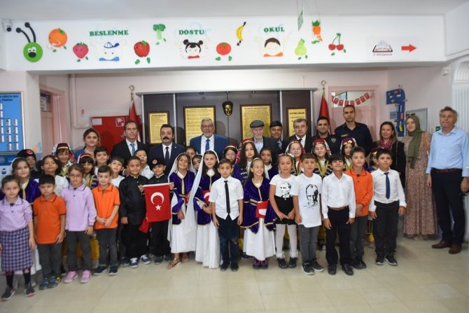 İ̇nönü’de İ̇lköğretim Haftası Kutlandı