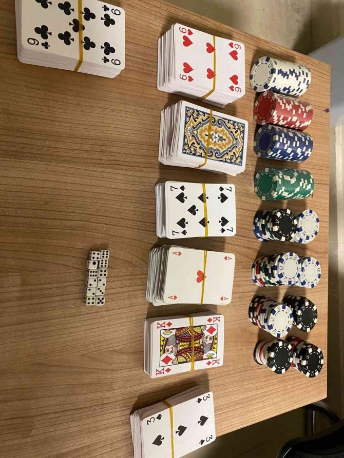 Gaziosmanpaşa’da Kumar Operasyonu: 33 Şahsa 60 Bin Lira Cezai İşlem Uygulandı