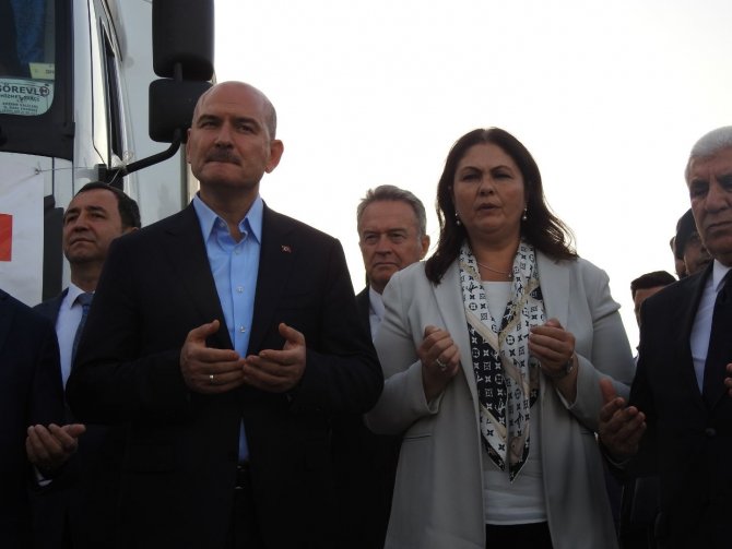 İ̇çişleri Bakanı Soylu, Pakistan’a Giden Yardım Tırını Uğurladı