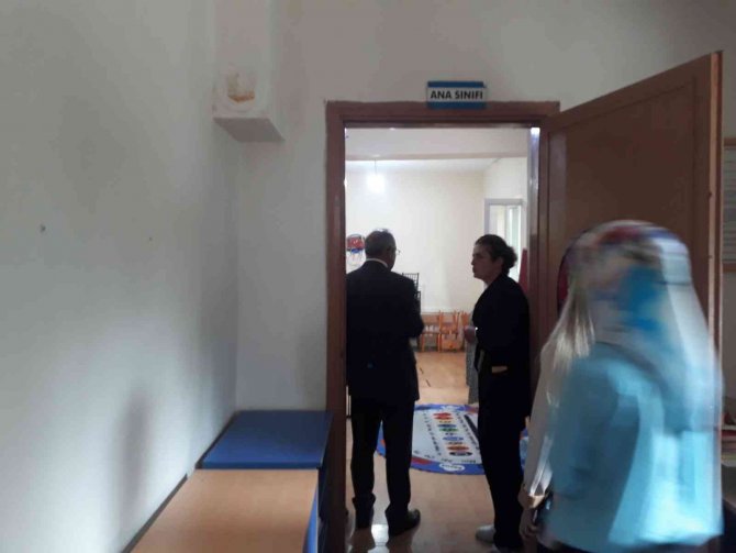 Öğrencilerin İlköğretim Haftasını Kutladılar