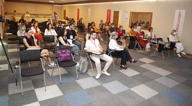 Uluslararası Uzmanlar Medical Point’te Buluştu