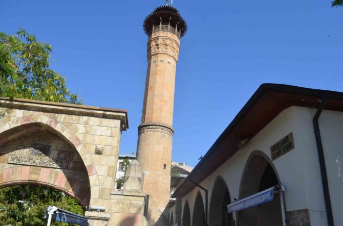 Kahramanmaraş’ta Bağımsızlık Ateşinin Yakıldığı Yer: "Tarihi Maraş Ulu Cami"