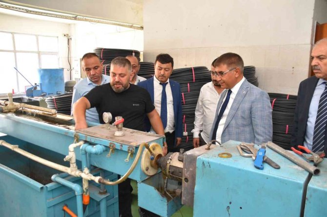 Vali Gürel Öğlebeli Sanayi Sitesi’ndeki Esnaflarla Bir Araya Geldi