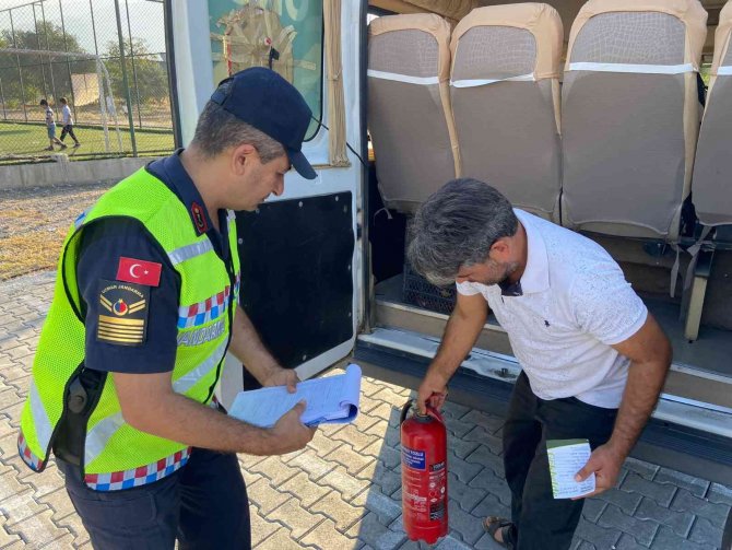 Köyceğiz Jandarması Okul Servis Araçları Denetimlerine Başladı