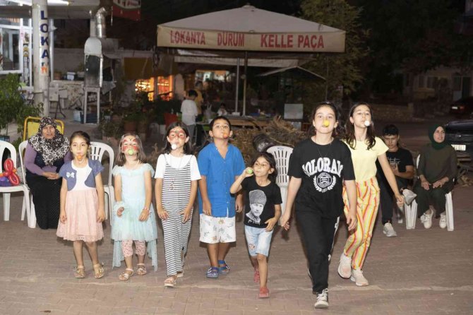 ’Köy Bizim Şenlik Bizim’ Etkinliği Çocuklara Ve Ailelere Keyifli Bir Akşam Yaşattı