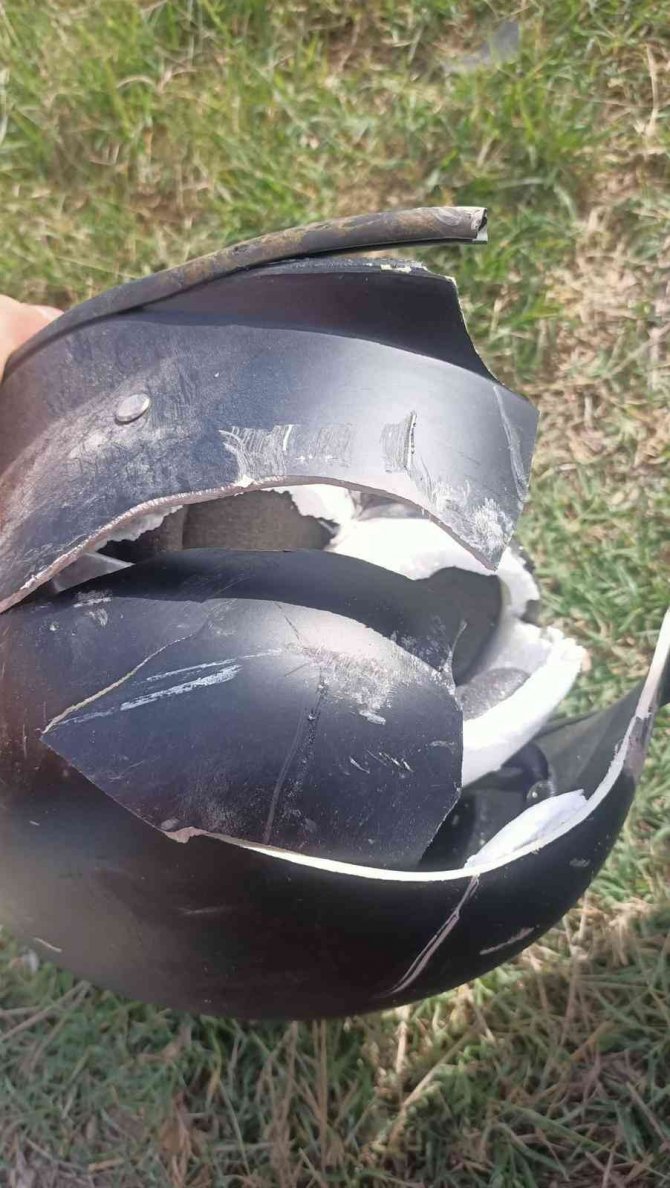 Kamyona Yol Vermek İstedikleri Esnada Motosikletten Düştüler: 2 Yaralı
