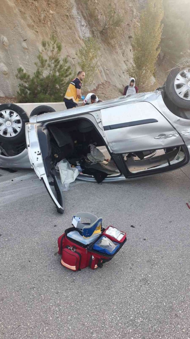 Tokat’ta Otomobil Devrildi: 4 Yaralı