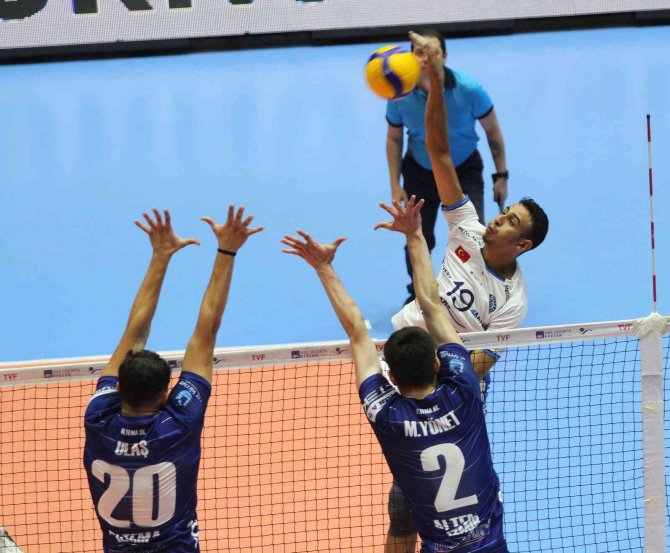 8. Tsyd İ̇zmir Voleybol Turnuvası: Arkas: 3 - Altekma: 1