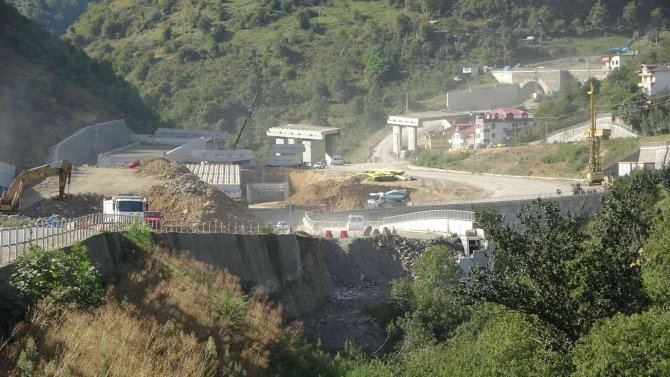 Türkiye’nin En Maliyetli Şehir İçi Yolunun Yapımı Sürüyor