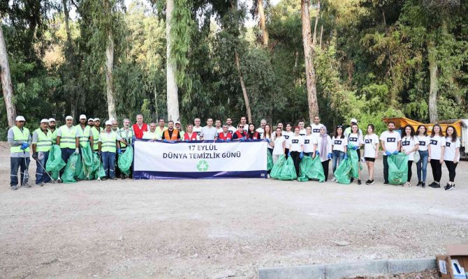 Yüreğir Belediyesi’nden Dünya Temizlik Günü Etkinliği