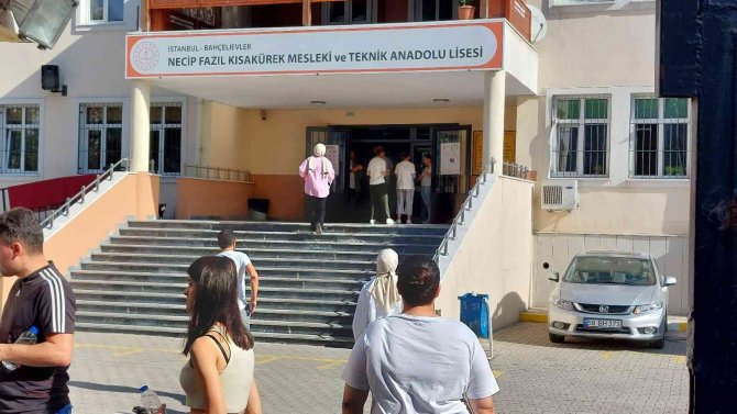 İ̇ptal Edilen Kpss İlk Oturumu Başladı