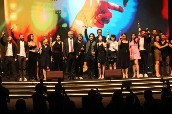 29. Uluslararası Altın Koza Film Festivali’nin Büyük Ödülleri Sahiplerini Buldu