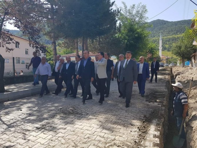 Milletvekili Ceylan Ve Kavuncu’dan Laçin’e Çıkartma