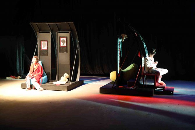 Alanya Belediye Tiyatrosu Yeni Sezonu Açık Havada Açtı