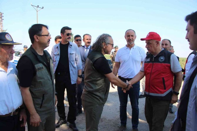 Bakan Kirişci Amik Ovası’nda Pamuk Hasadına Katıldı