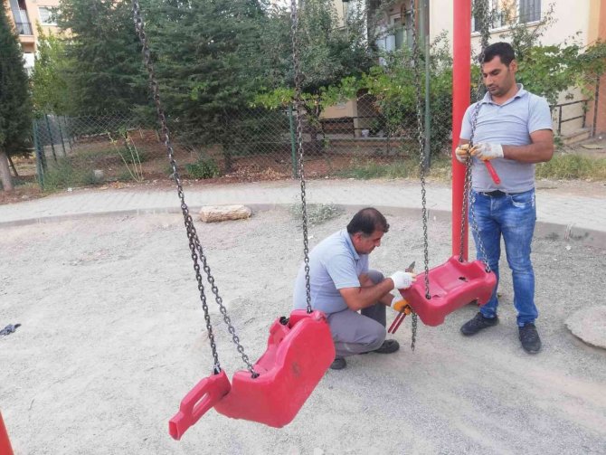 Batman’da Tahrip Olan Oyun Parkları Yenileniyor