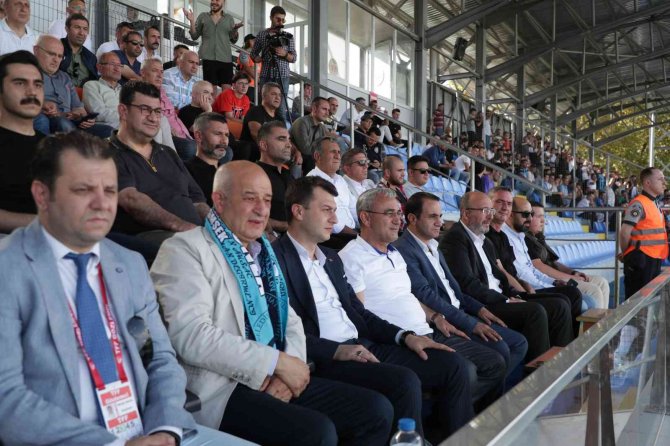 Belediye Kütahyaspor 3 Puanı 3 Golle Aldı