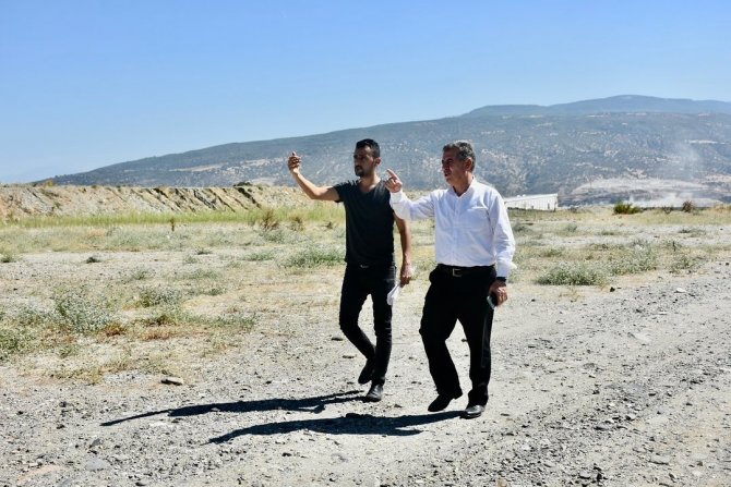 Buharkent’te 2 Mahalle Futbol Sahalarına Kavuşuyor