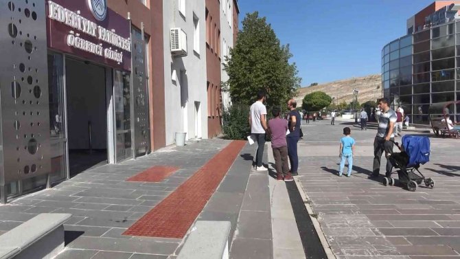 Çankırı’da Kpss Heyecanı: Sınav Binasına Koşarak Girdiler