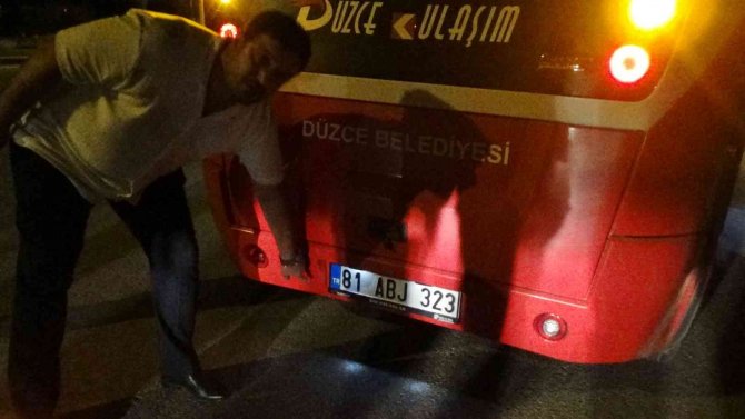 Düzce’de Halk Otobüsüne Silahlı Saldırı Anbean Kameraya Yansıdı