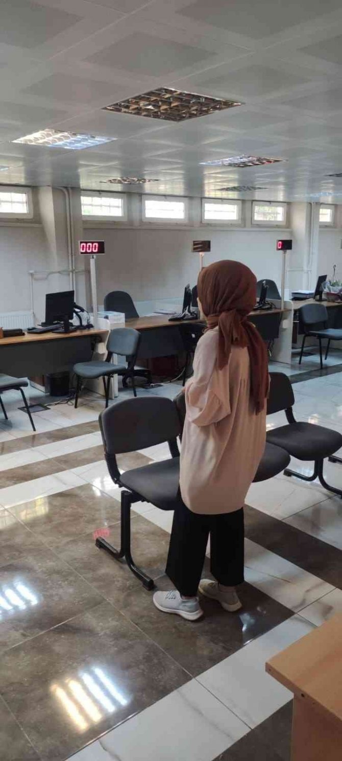 Gümüşhane’de Kimliği Olmayan Adayı Kpss’ye Polis Yetiştirdi