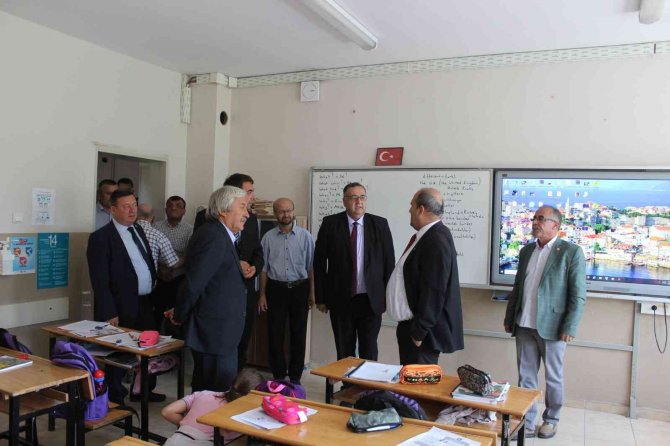 Kaymakam Ünal Ve Başkan Şahin Öğrencilerin Heyecanına Ortak Oldu