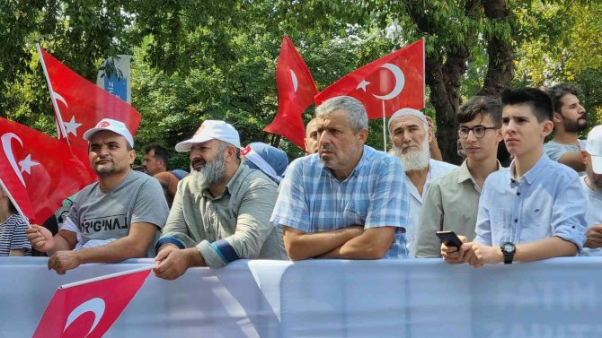 Fatih’te Lgbt Dayatmasına Tepki Yürüyüşü