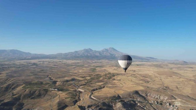 Kapadokya Balon Turlarında Rota Aksaray’a Çevriliyor