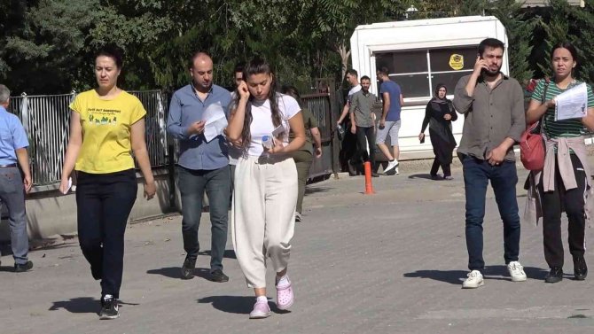 Kpss Lisans Genel Yetenek-genel Kültür Oturumu Başladı