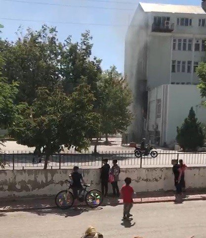 Sağlık Merkezinde Yangın Paniği