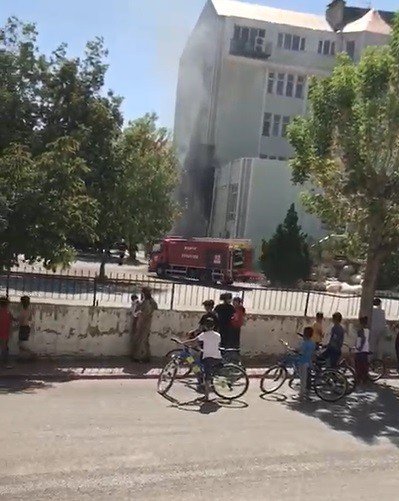 Sağlık Merkezinde Yangın Paniği
