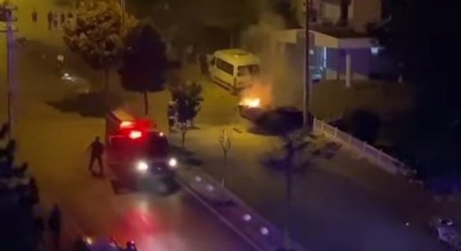 Aşırı Süratli Otomobil Takla Atarak Alev Aldı