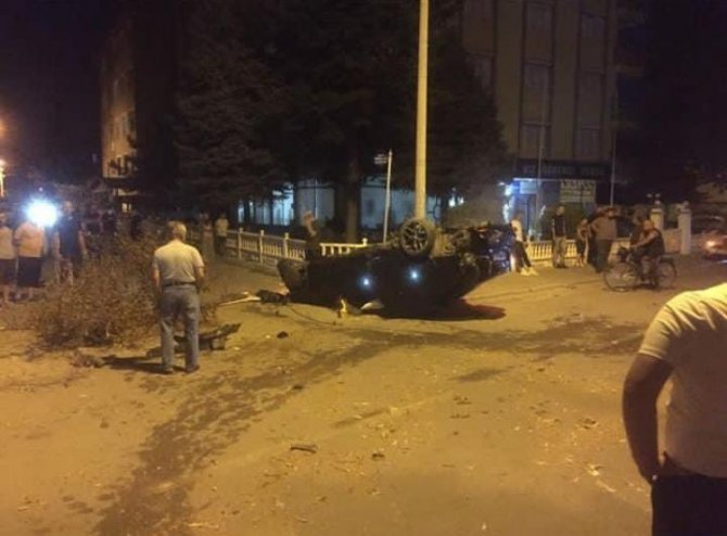 Aşırı Süratli Otomobil Takla Atarak Alev Aldı