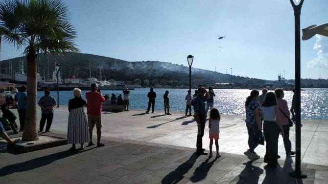 Çeşme’deki Yangına Müdahale Sürüyor