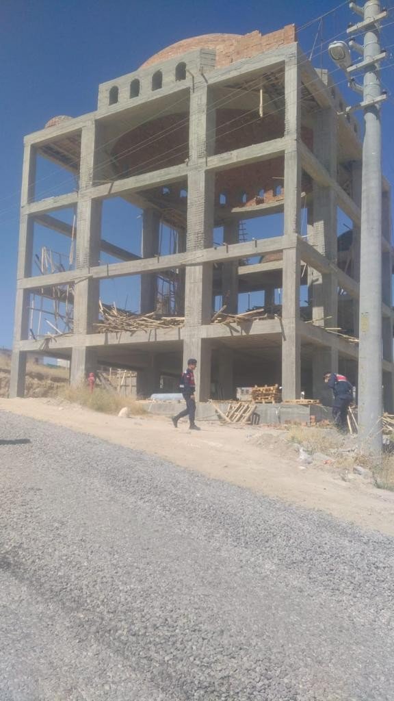 Cami İnşaatında İskele Çöktü: 4 İşçi Yaralandı